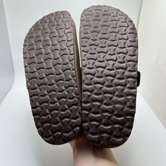 CUSHIONAIRE Women's Cork Footbed Clog 7 BROWN - Picture 5 of 7